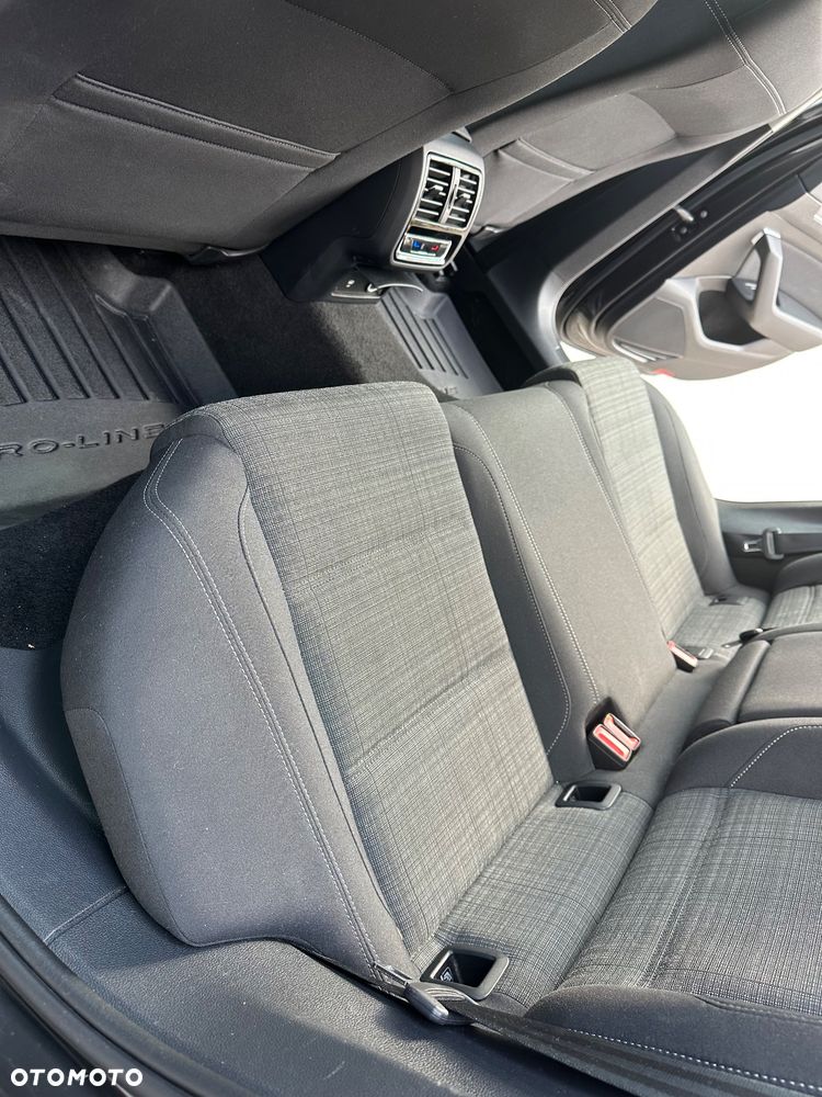Volkswagen Passat - 14