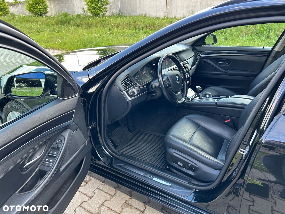 BMW Seria 5 520d - 13