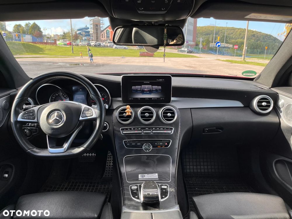 Mercedes-Benz Klasa C 300 7G-TRONIC - 28