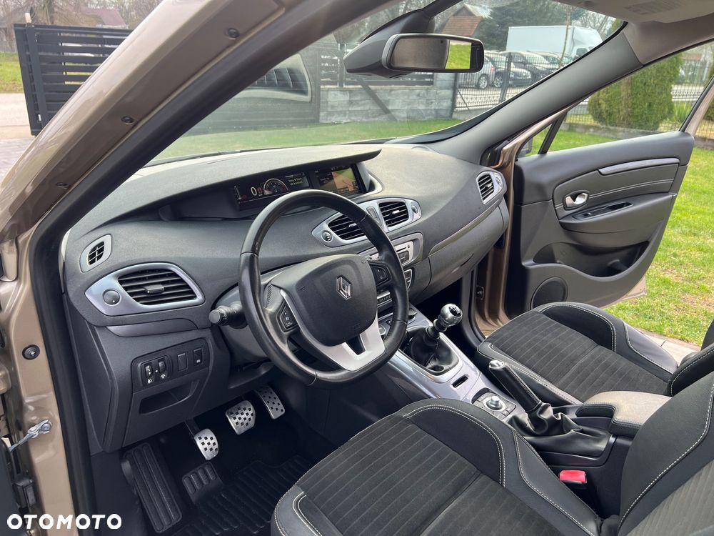 Renault Scenic Energy TCe 130 S&S Xmod Bose Edition - 22