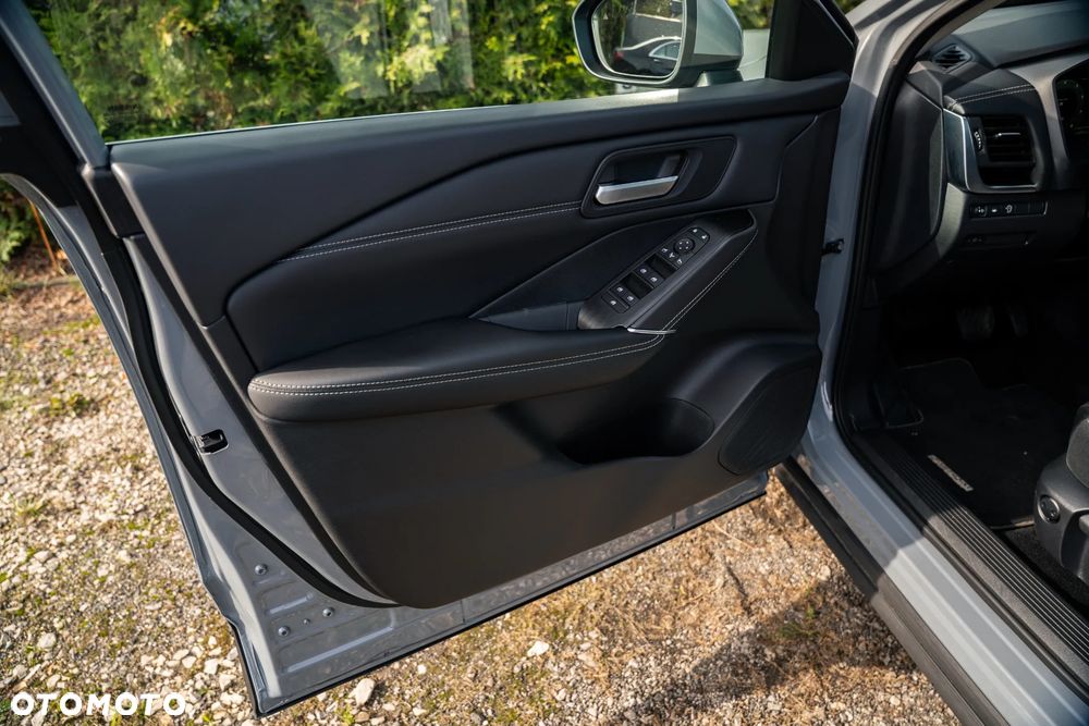Nissan Qashqai 1.3 DIG-T MHEV Xtronic N-Connecta - 25