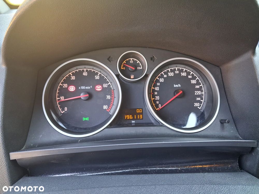 Opel Zafira - 22