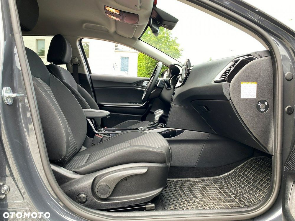 Kia Ceed - 28