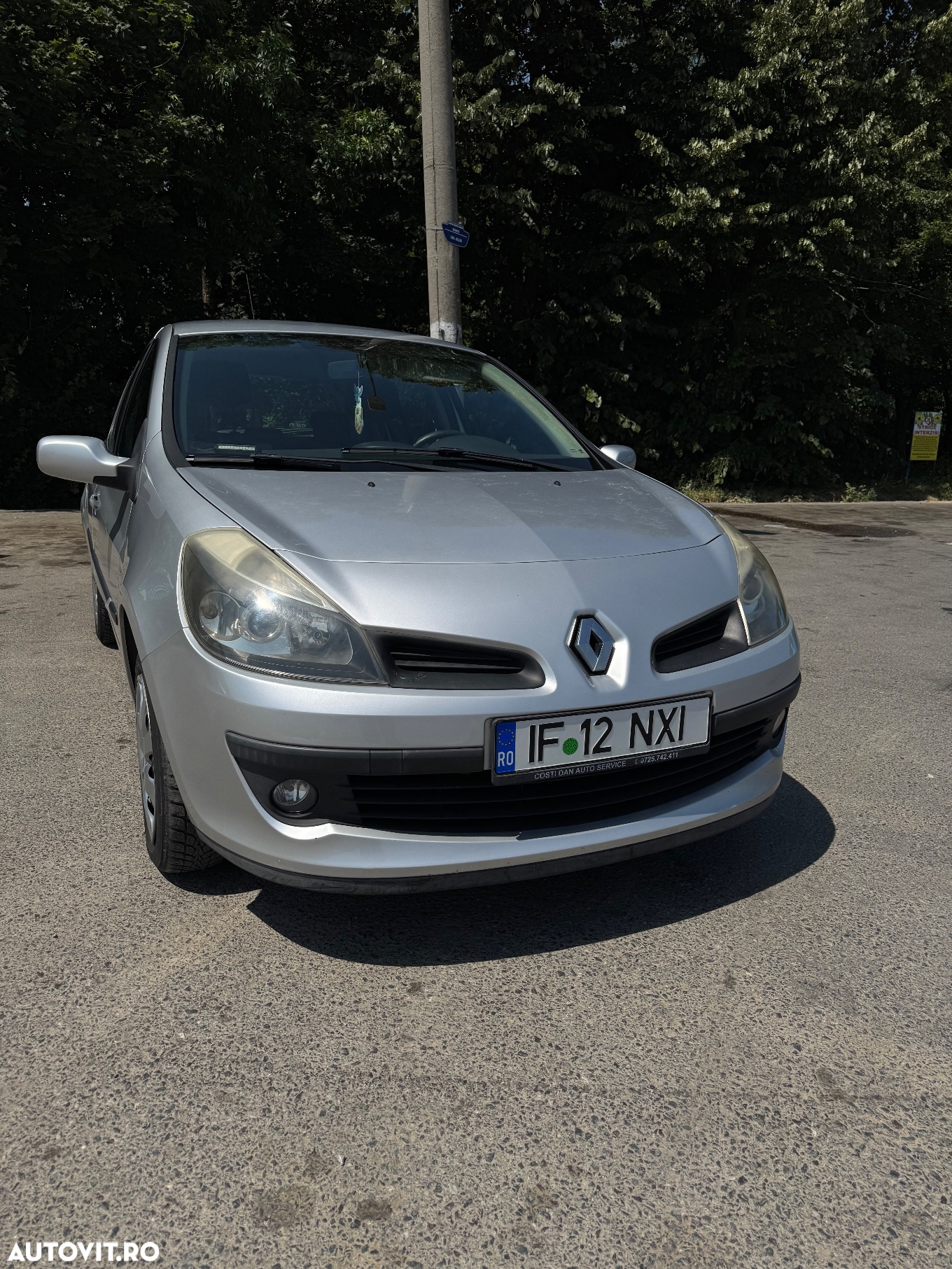 Renault Clio - 2