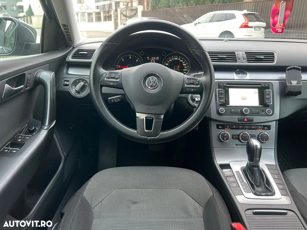 Volkswagen Passat Variant 2.0 Blue TDI DPF DSG Comfortline - 6