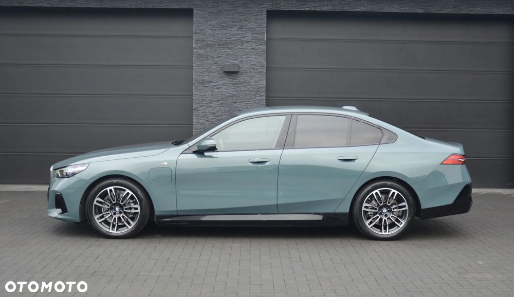 BMW Seria 5 530e - 2