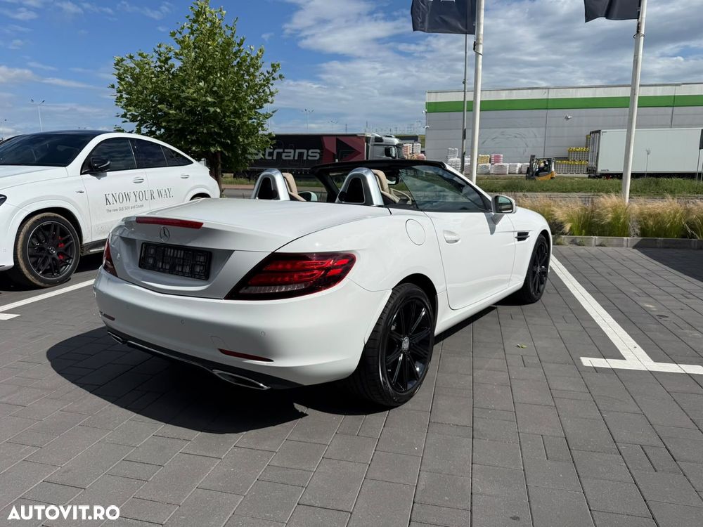 Mercedes-Benz SLC - 4