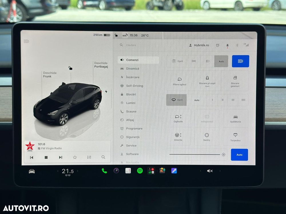 Tesla Model Y - 25