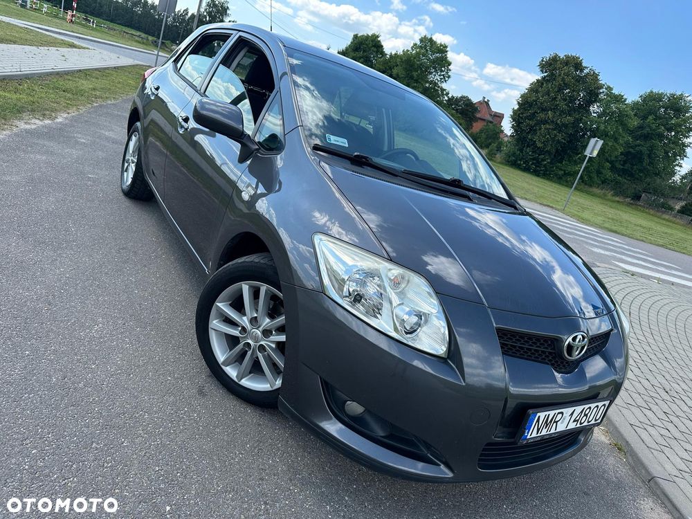 Toyota Auris 1.6 VVT-i Luna - 1