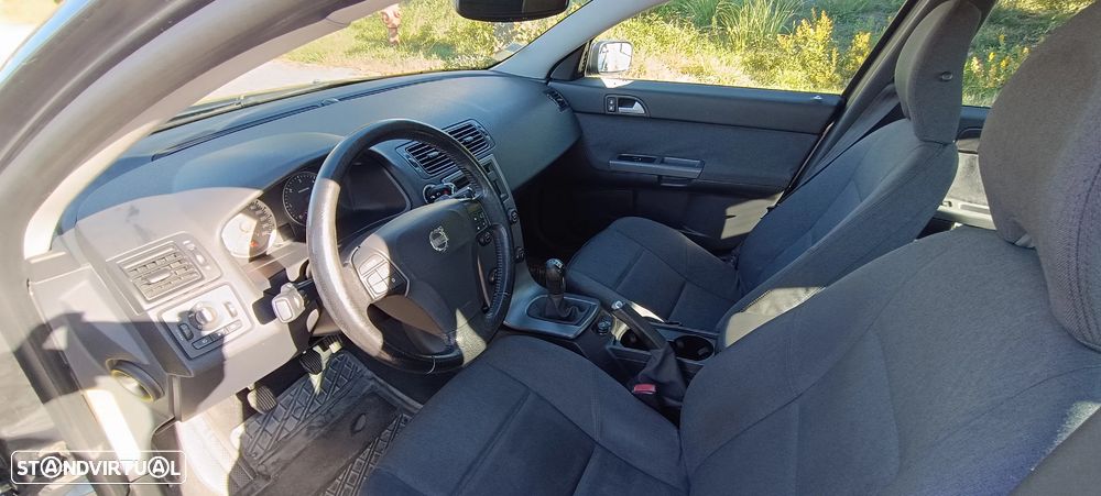 Volvo S40 - 10