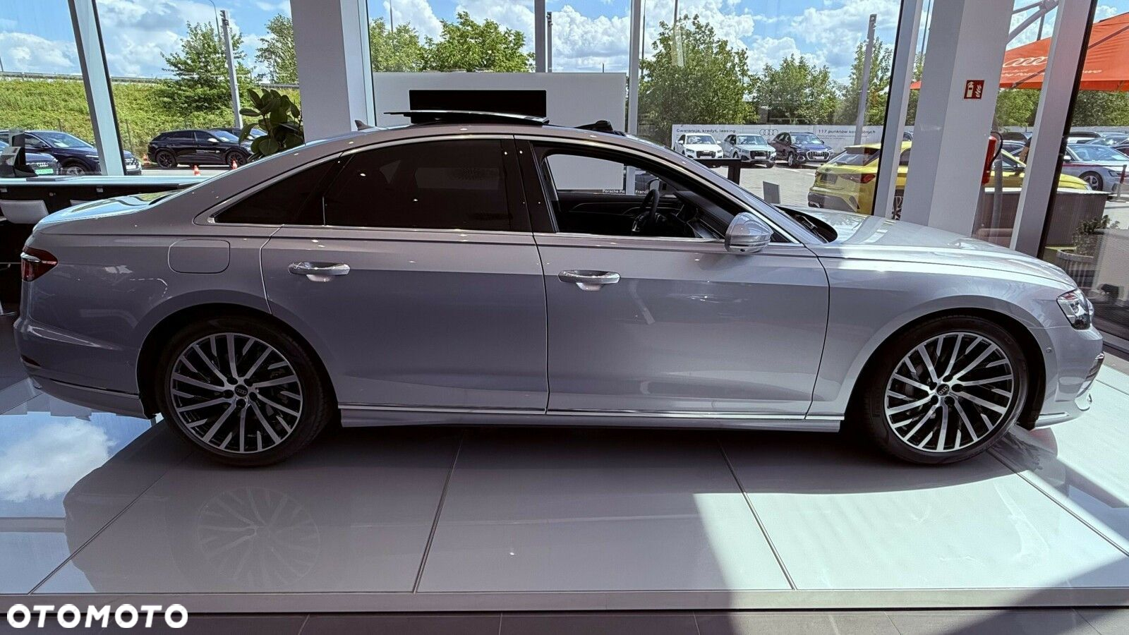 Audi A8 - 4