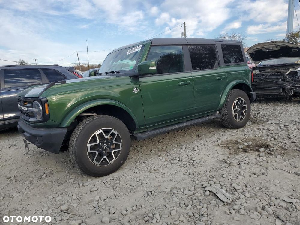 Ford Bronco - 2