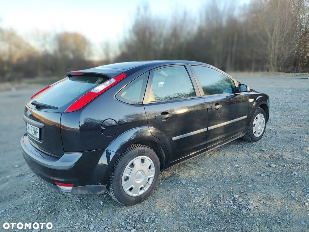 Ford Focus 1.6 Ambiente - 5