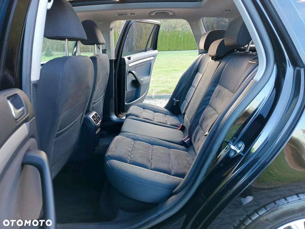 Volkswagen Golf 2.0 TDI DPF Highline - 12