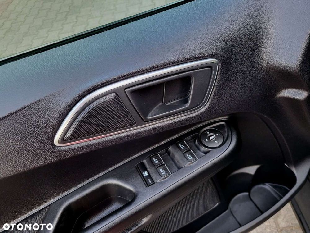 Ford B-MAX - 28