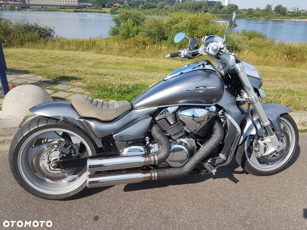 Suzuki Intruder - 5