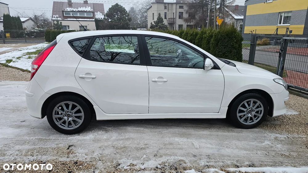 Hyundai i30 1.4 Edition 20 - 18