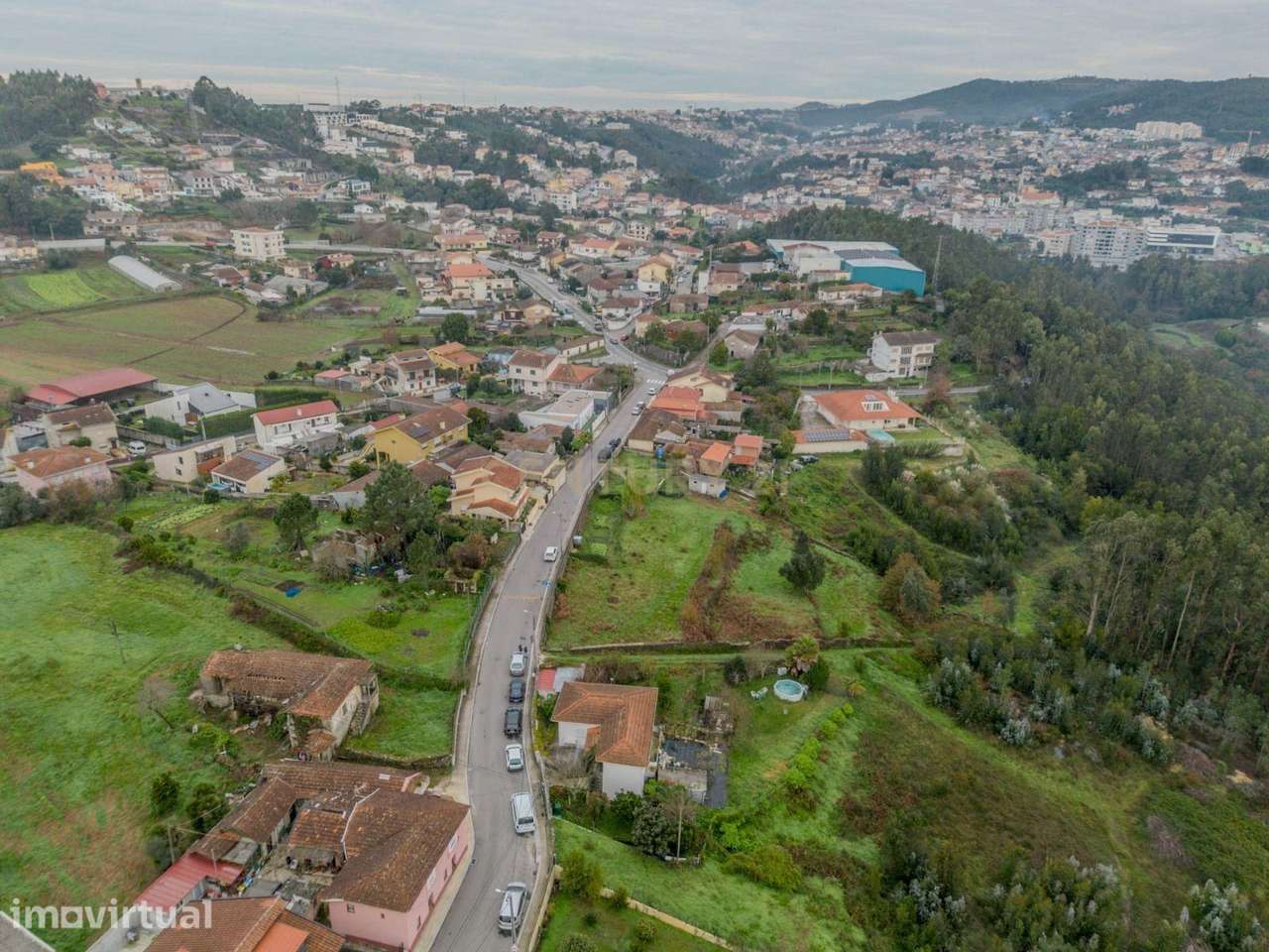 Terreno com capacidade construtiva de moradias uni/bifamiliares, em Sã - Grande imagem: 2/10