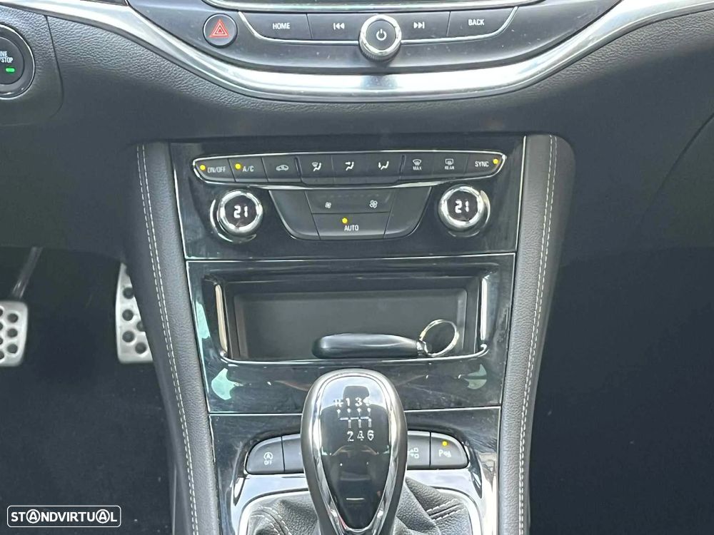 Opel Astra 1.2 T Ultimate S/S - 37