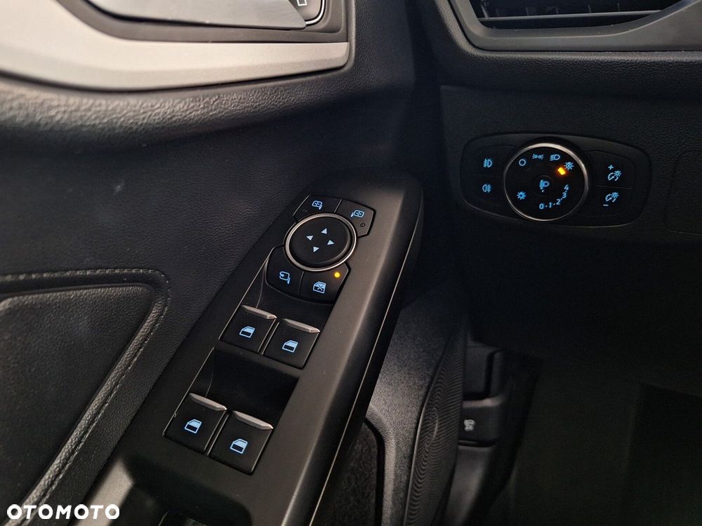 Ford Focus 1.0 EcoBoost Trend Edition - 38