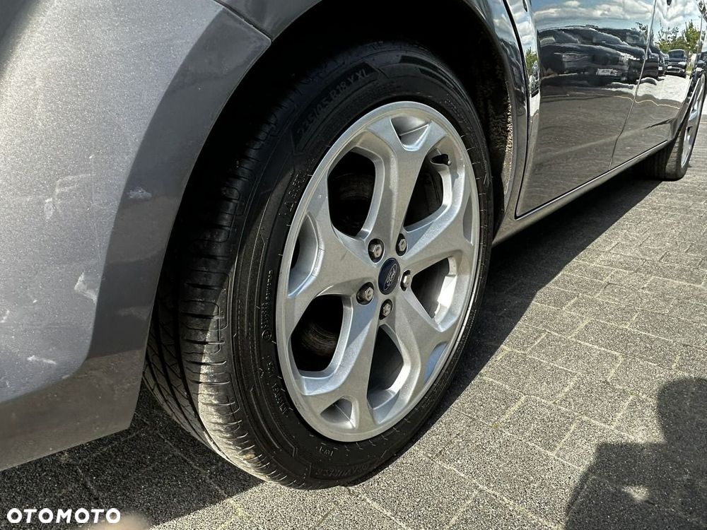 Ford Mondeo - 29