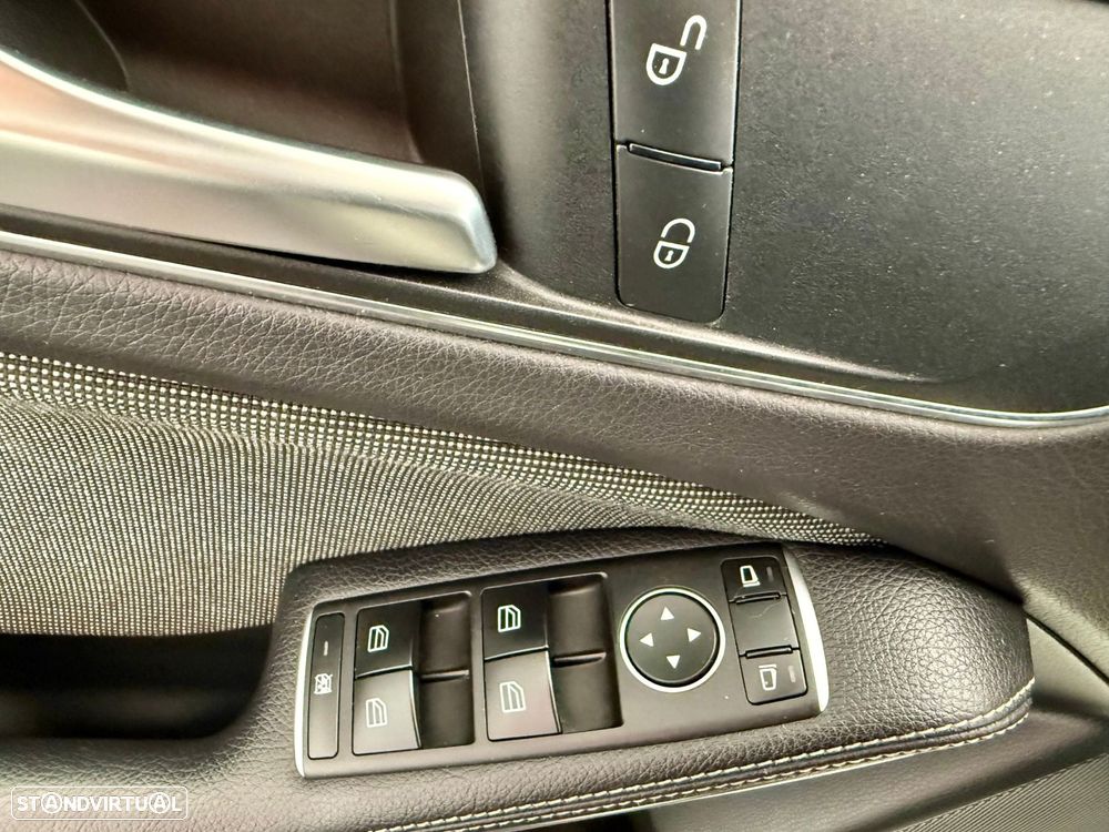 Mercedes-Benz A 180 d AMG Line - 17