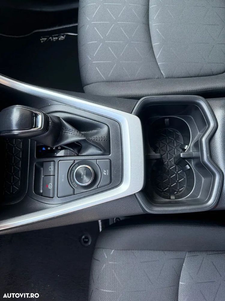 Toyota RAV4 - 17