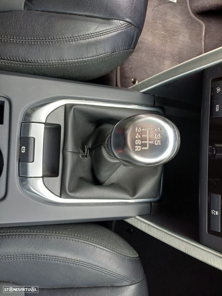 Land Rover Discovery Sport 2.0 TD4 SE - 19