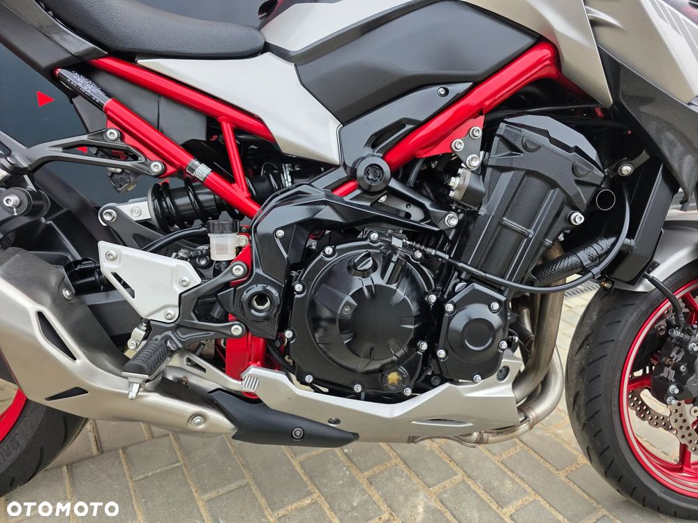 Kawasaki Z 900 - 11