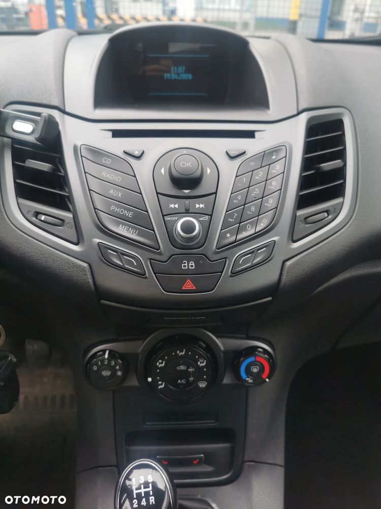 Ford Fiesta 1.0 EcoBoost Gold X - 11