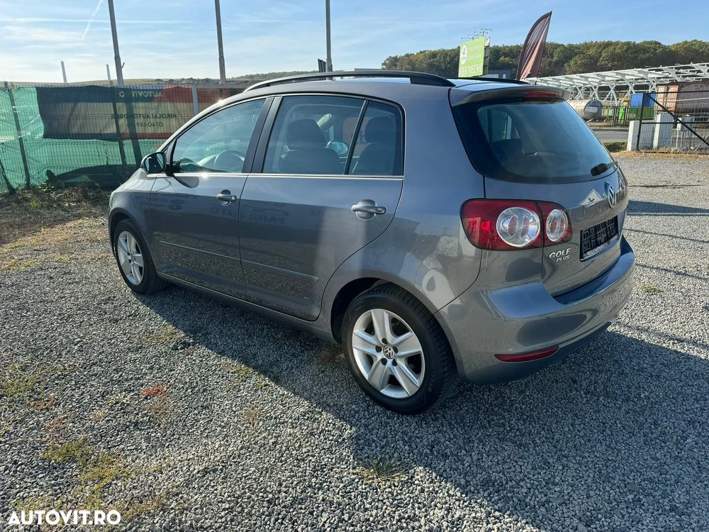 Volkswagen Golf Plus 1.6 Comfortline DSG - 12