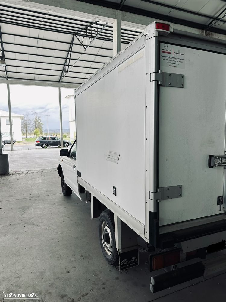 Nissan Pick Up 2.5 D King Cab - 5
