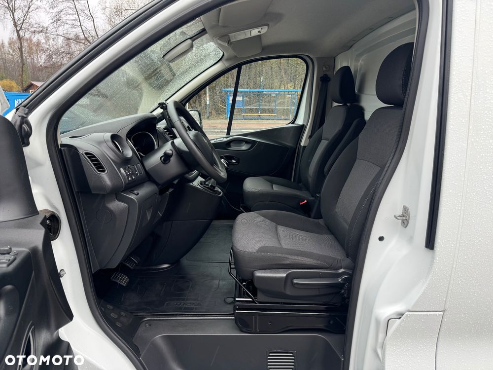 Renault Trafic - 15