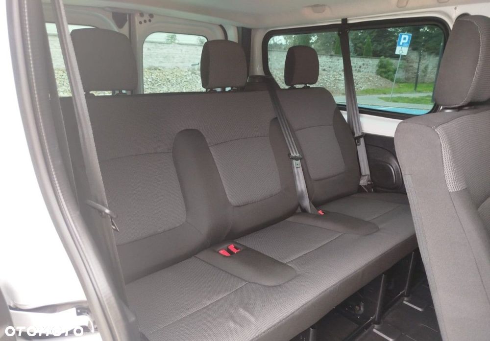 Renault Trafic - 25