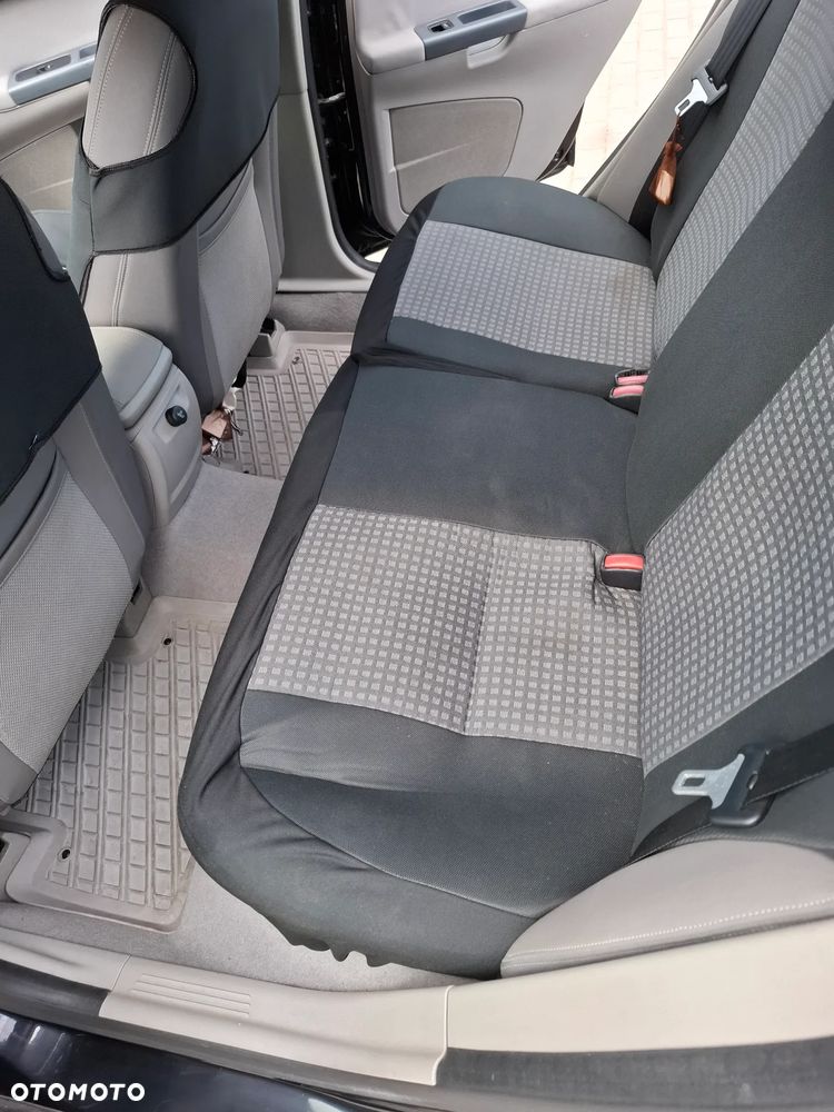Volvo S40 1.6 - 4
