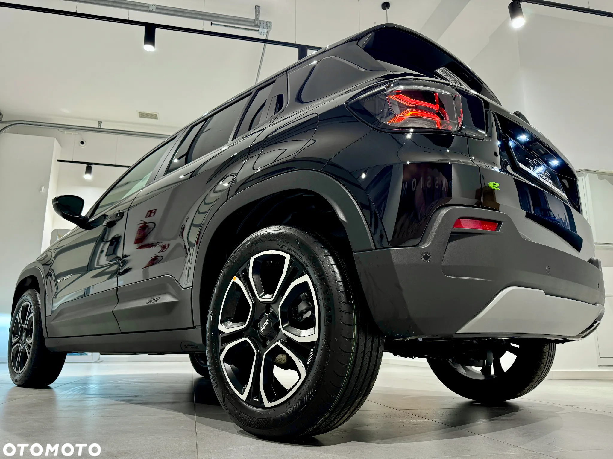 Jeep Avenger 1.2 T3 mHEV Altitude FWD eDCT6 - 17