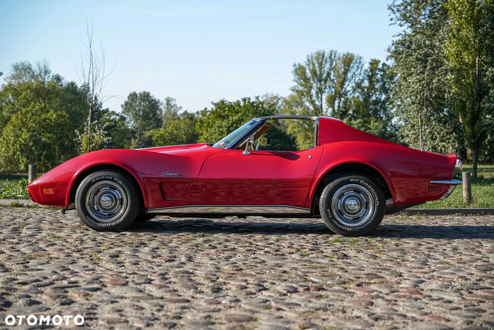 Chevrolet Corvette - 16