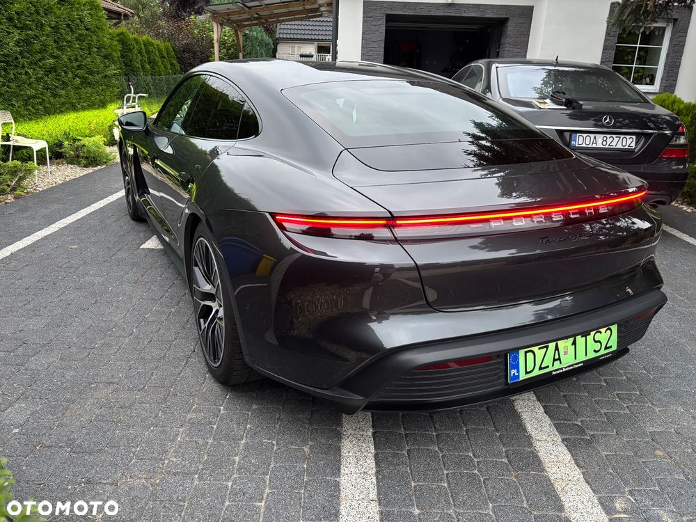 Porsche Taycan 4S - 20