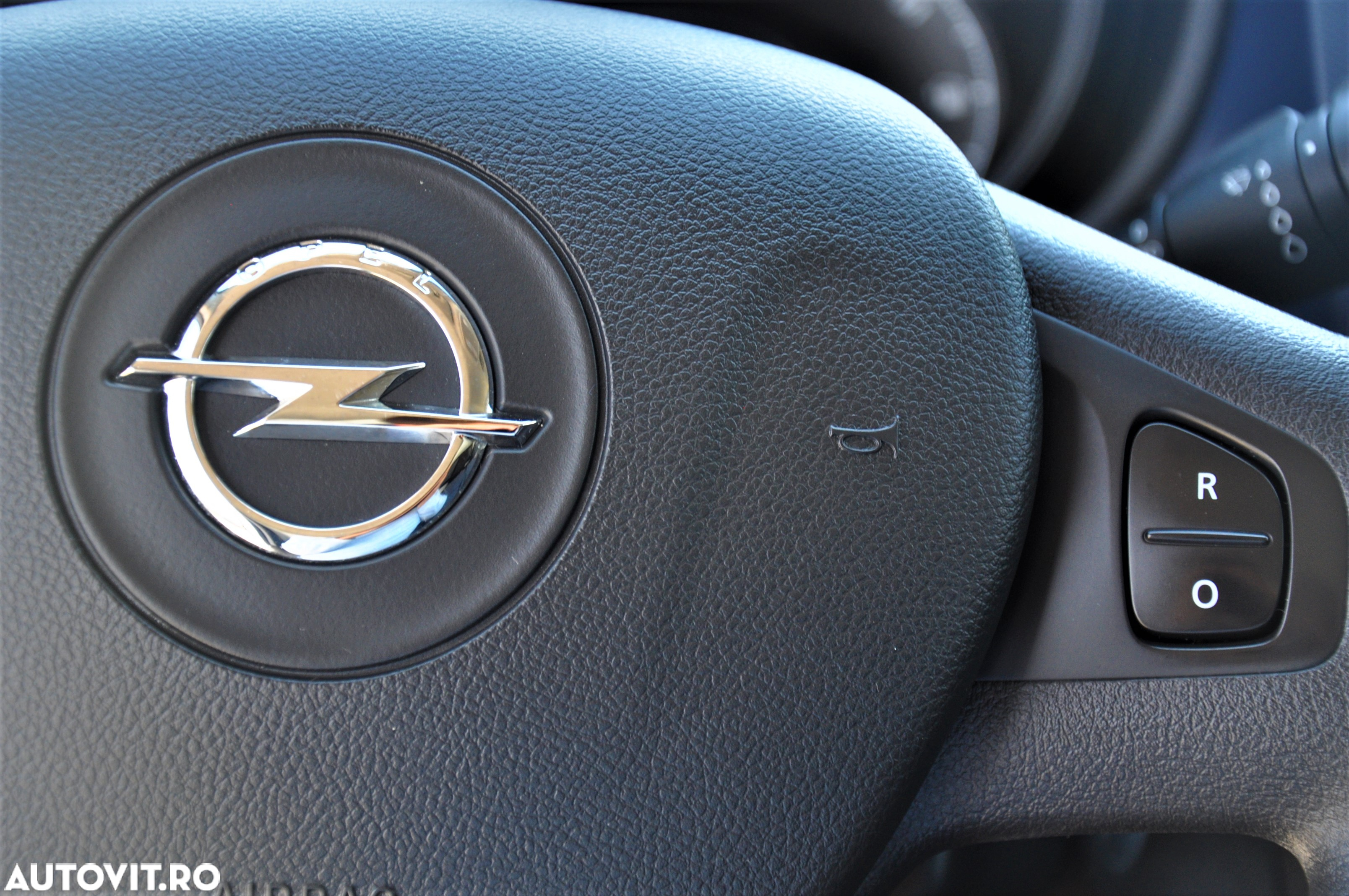 Opel Vivaro Furgon 3 Locuri - 24