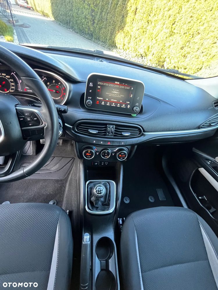 Fiat Tipo 1.3 MultiJet Lounge - 19