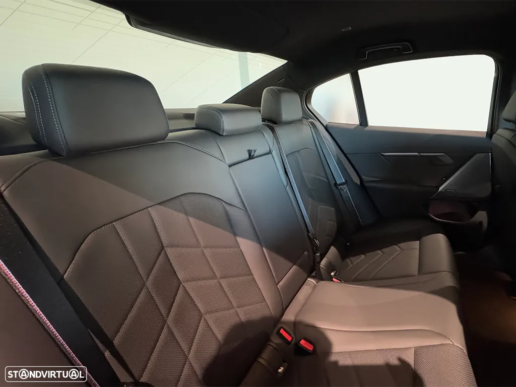 BMW i5 eDrive40 Pack Desportivo M - 9
