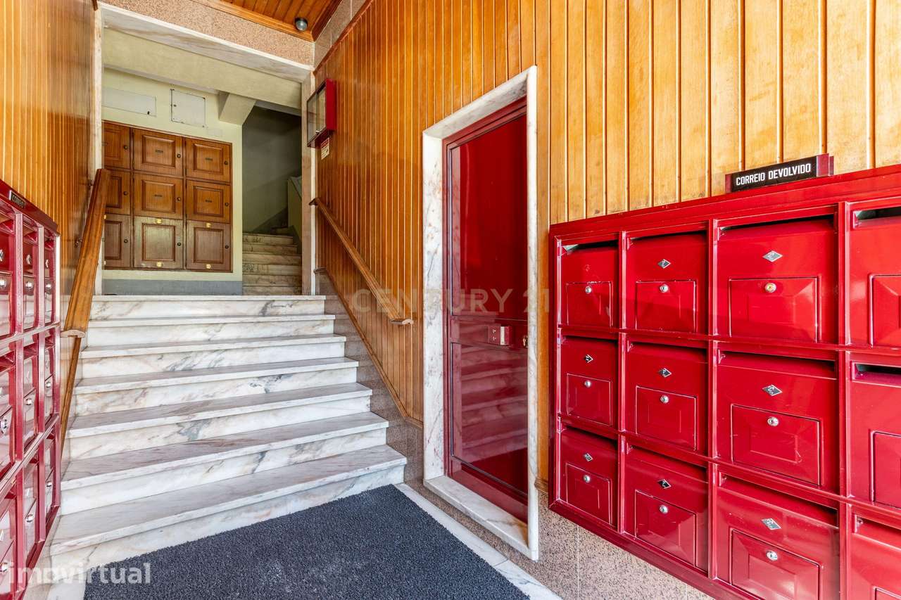Fantástico Apartamento T3 com Excelente Luminosidade no Chapim, Odivel - Grande imagem: 2/16