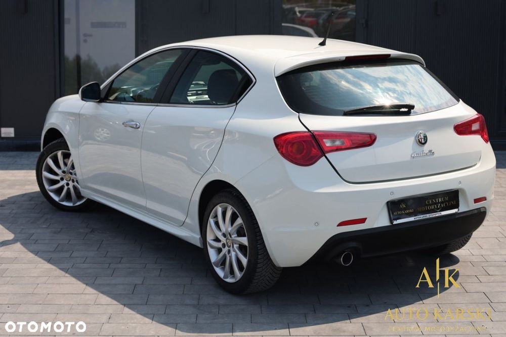 Alfa Romeo Giulietta - 10