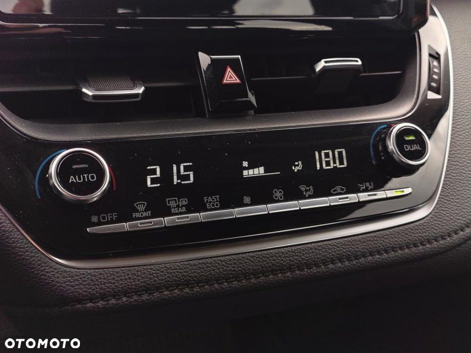 Toyota Corolla - 26