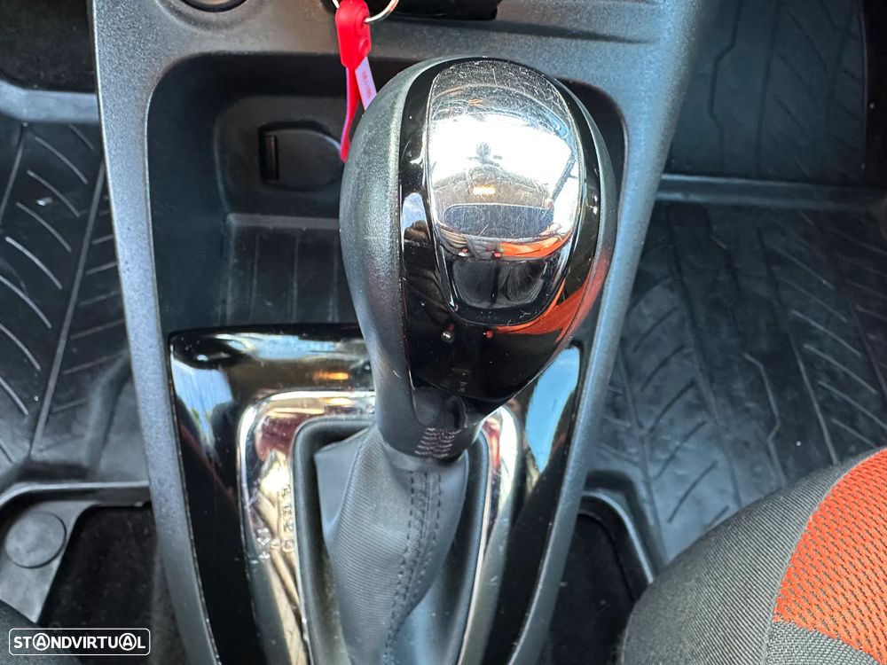 Renault Captur ENERGY TCe 120 EDC Luxe - 32