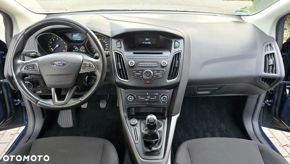 Ford Focus 1.6 Edition - 9