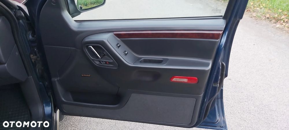 Jeep Grand Cherokee 4.7 Overland - 9