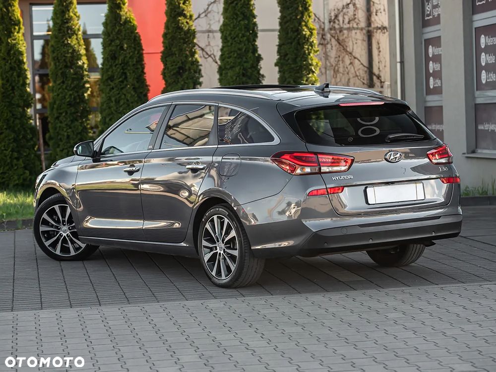 Hyundai i30 1.4 T-GDI DCT Premium - 9