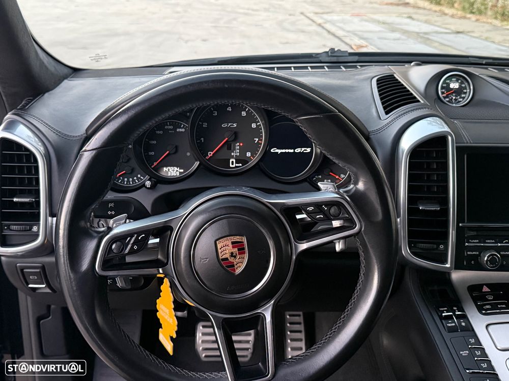 Porsche Cayenne GTS - 9