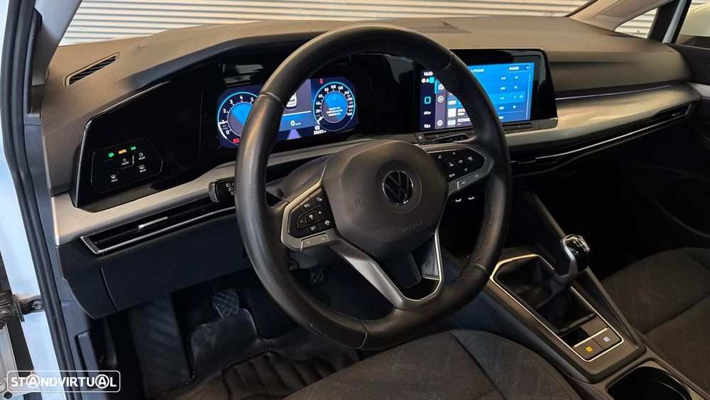 VW Golf - 17